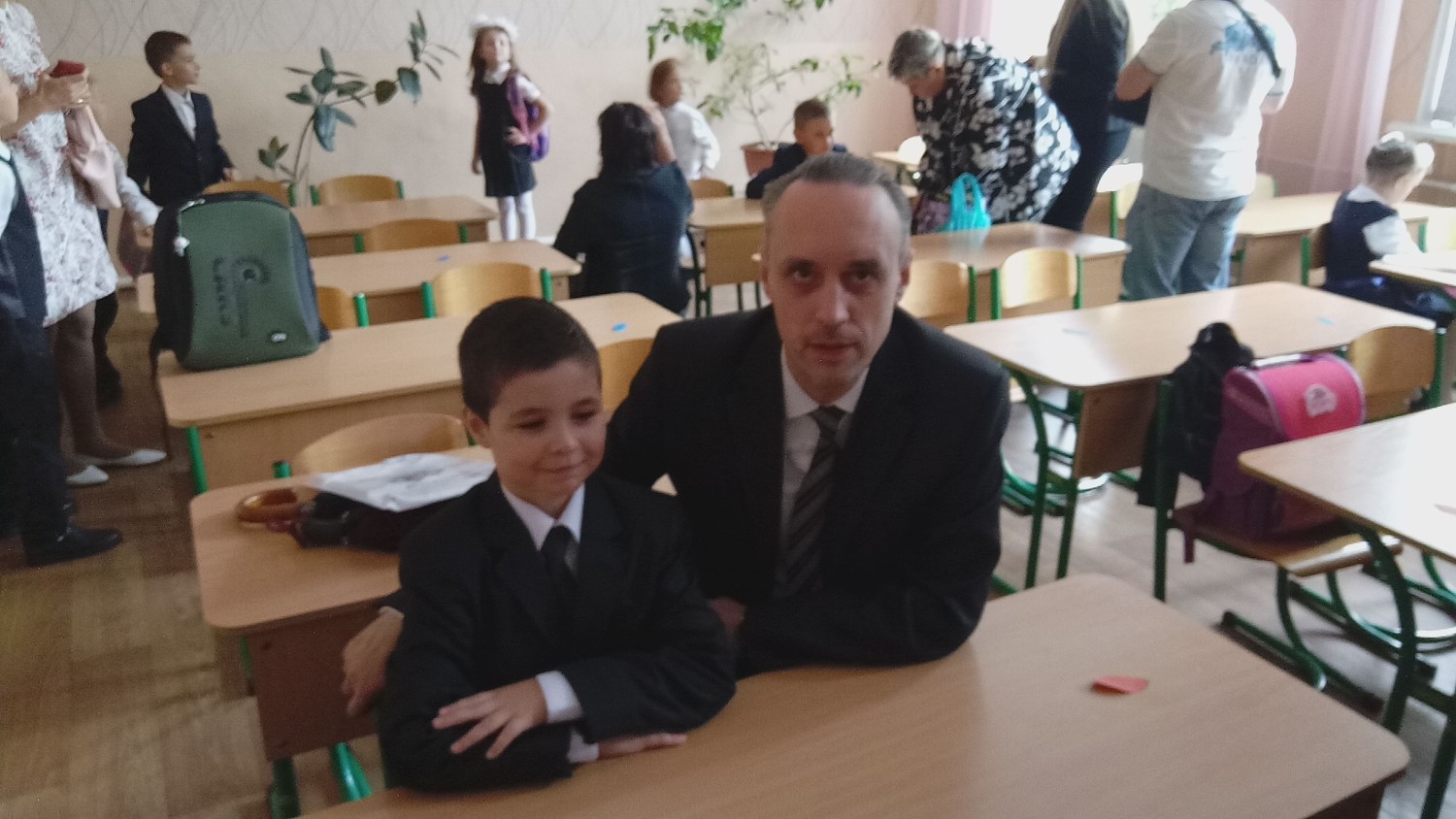 Поздравляем с ДНЁМ ЗНАНИЙ